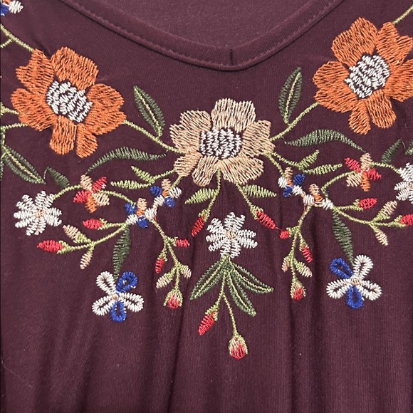 Umgee Burgundy Floral Embroidered Mini Dress Balloon Sleeves Peplum Hem S to M - Picture 6 of 14